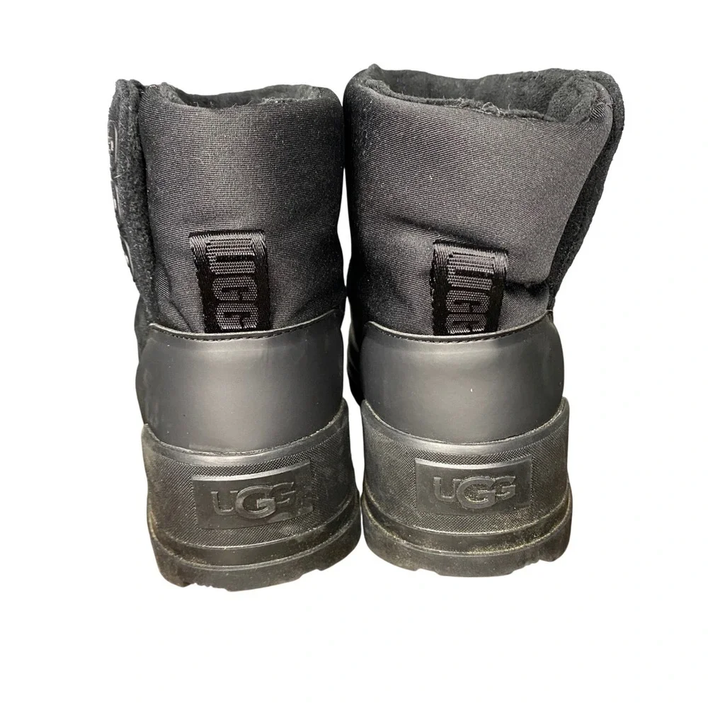 UGG Kid Preteen Black Classic Klamath Mini Puffer Waterproof Winter Boots Size 5